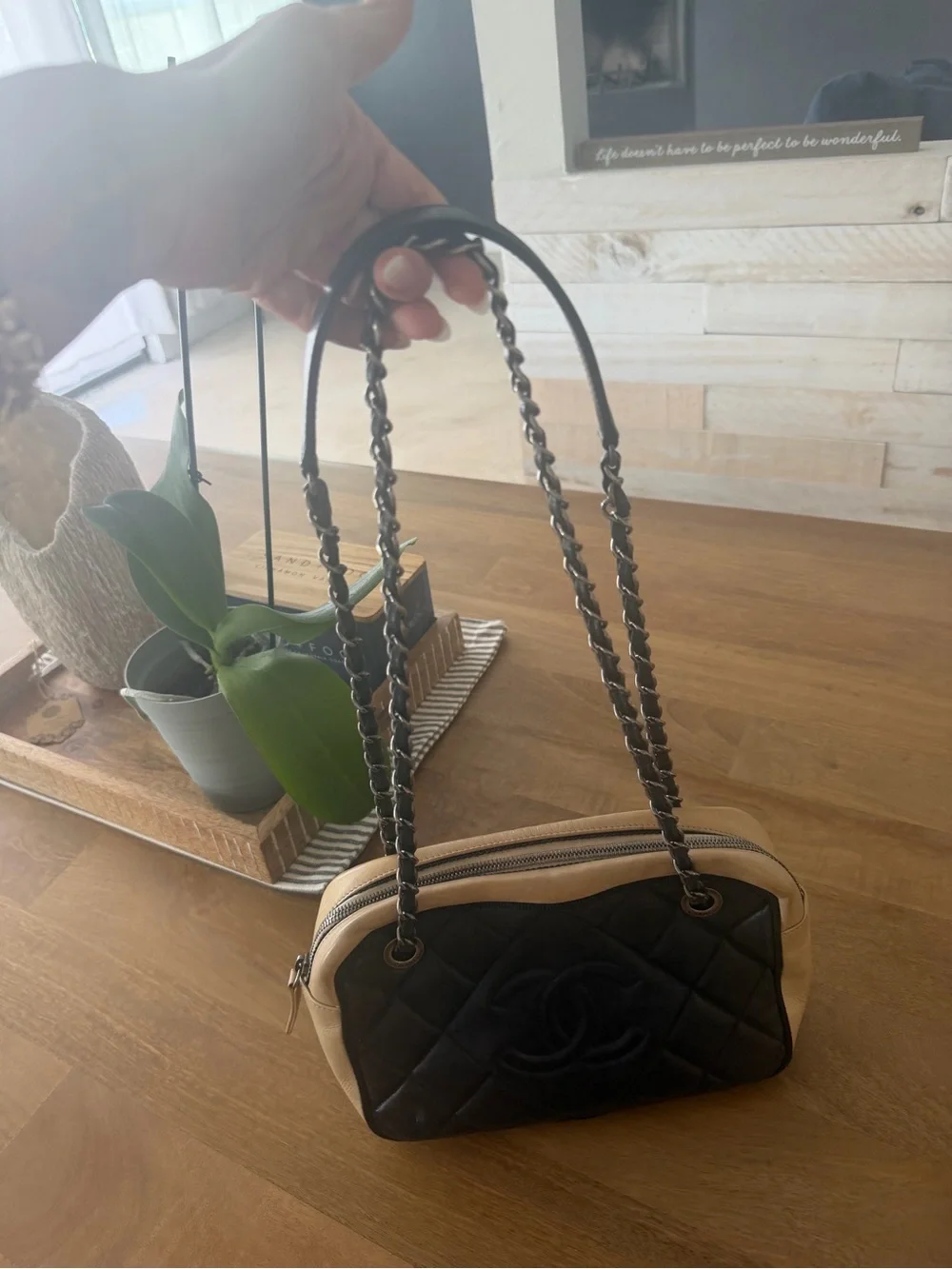 CHANEL elegant vintage